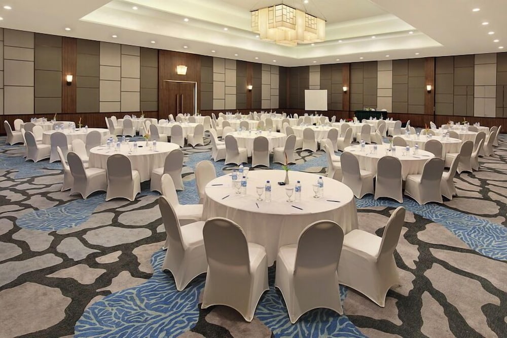 Mercure Manado Tateli Resort And Convention 38/50