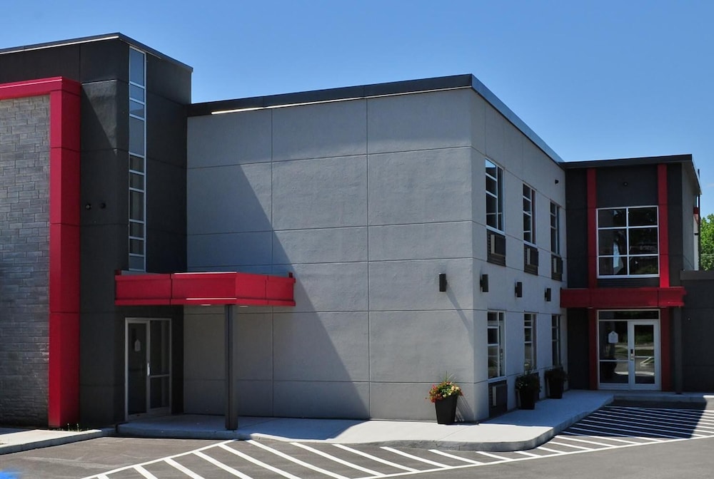 Hotel O Laval 3/33