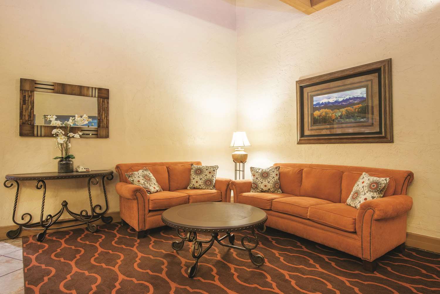 La Quinta Inn & Suites by Wyndham Silverthorne - Summit Co 12/20