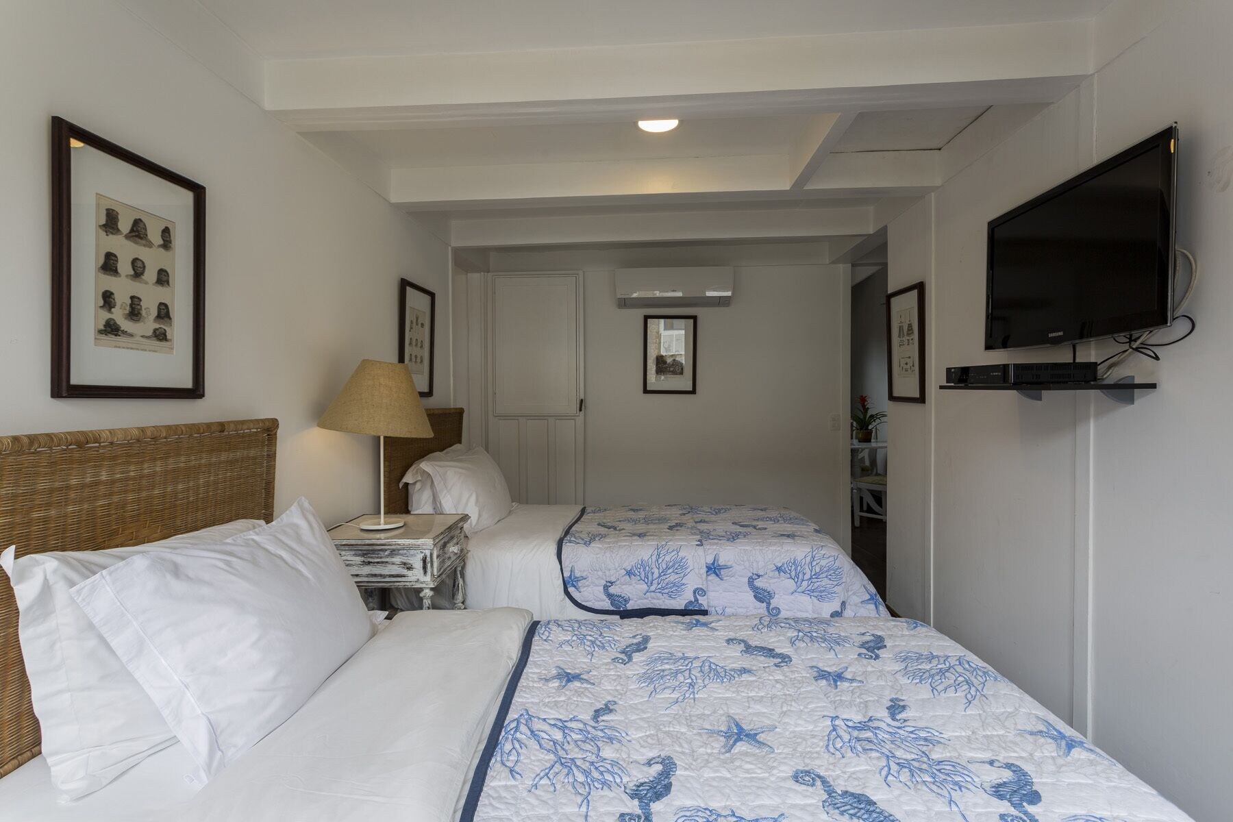 Suite, Quadruple, King and Twin Beds, Balcony