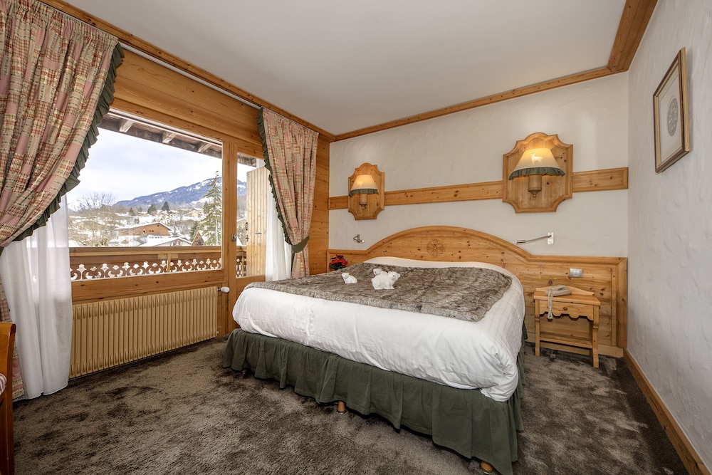 Hotel Spa Neige Et Roc Samoens 17/77