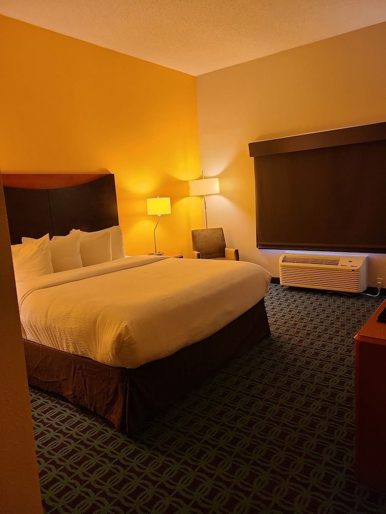 Fairfield Inn By Marriott Hattiesburg 18/65