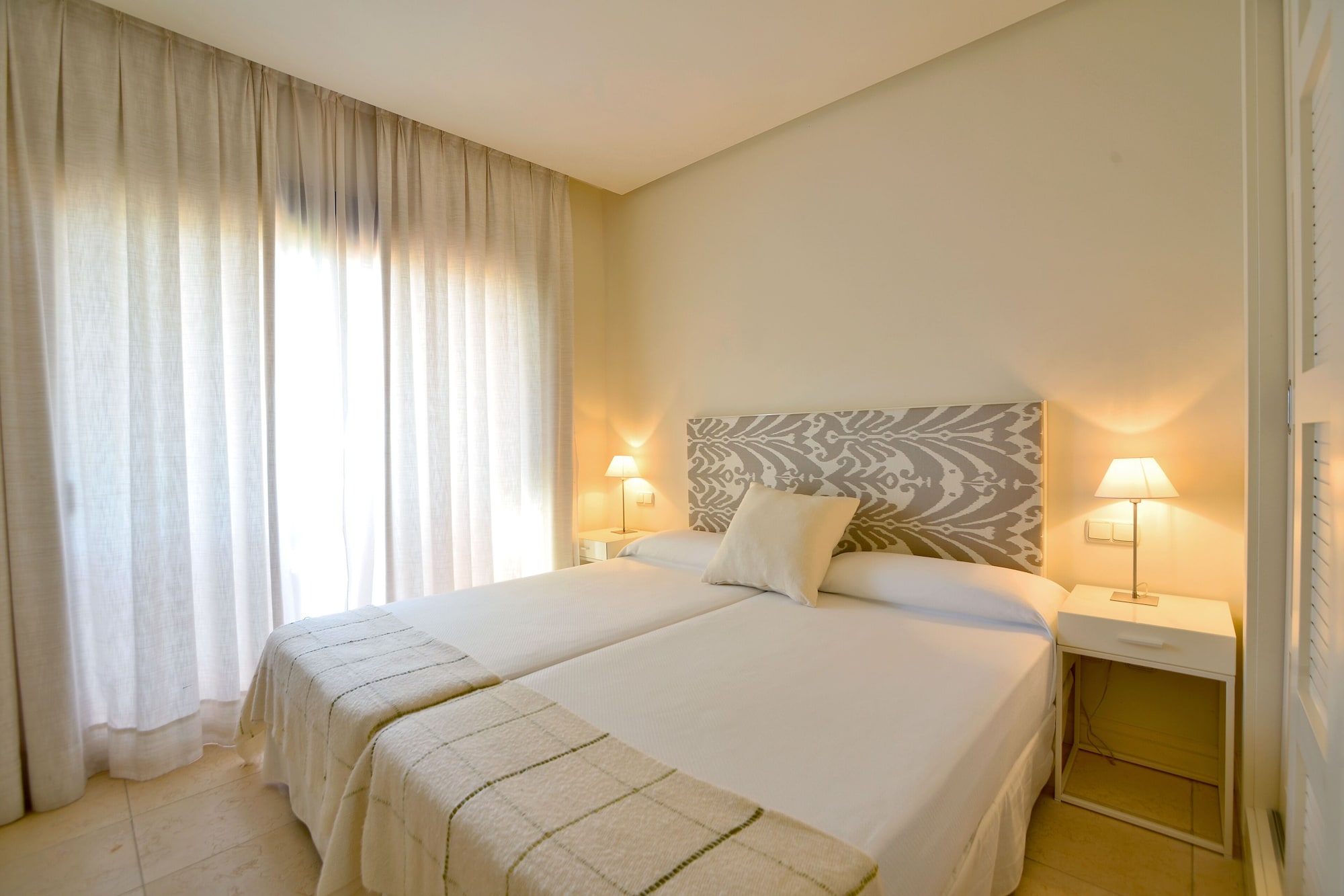 3 Bedrooms, Luxury, Apartment, 1 Double and 3 Single Beds, 3 Bathrooms