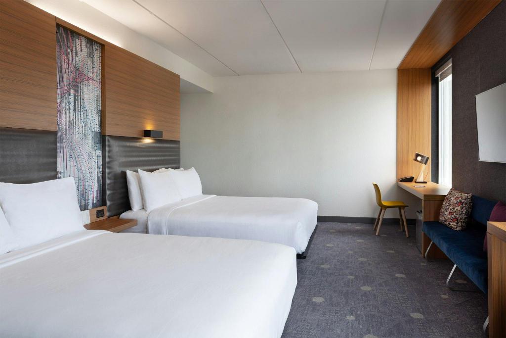 Room, 2 Queen Beds, Allergy Friendly, High Floor, Accessible
