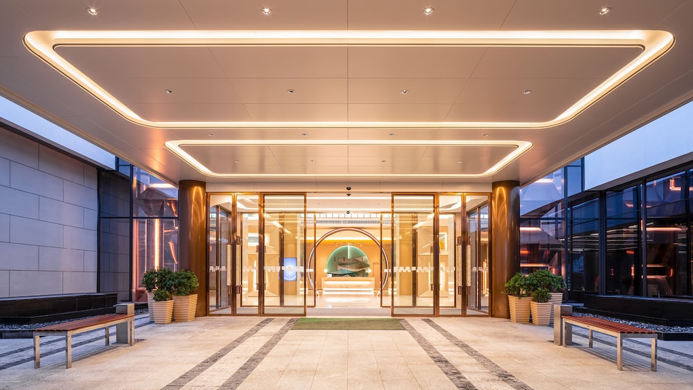 HOLIDAY INN Tongren Wanshan 8/48