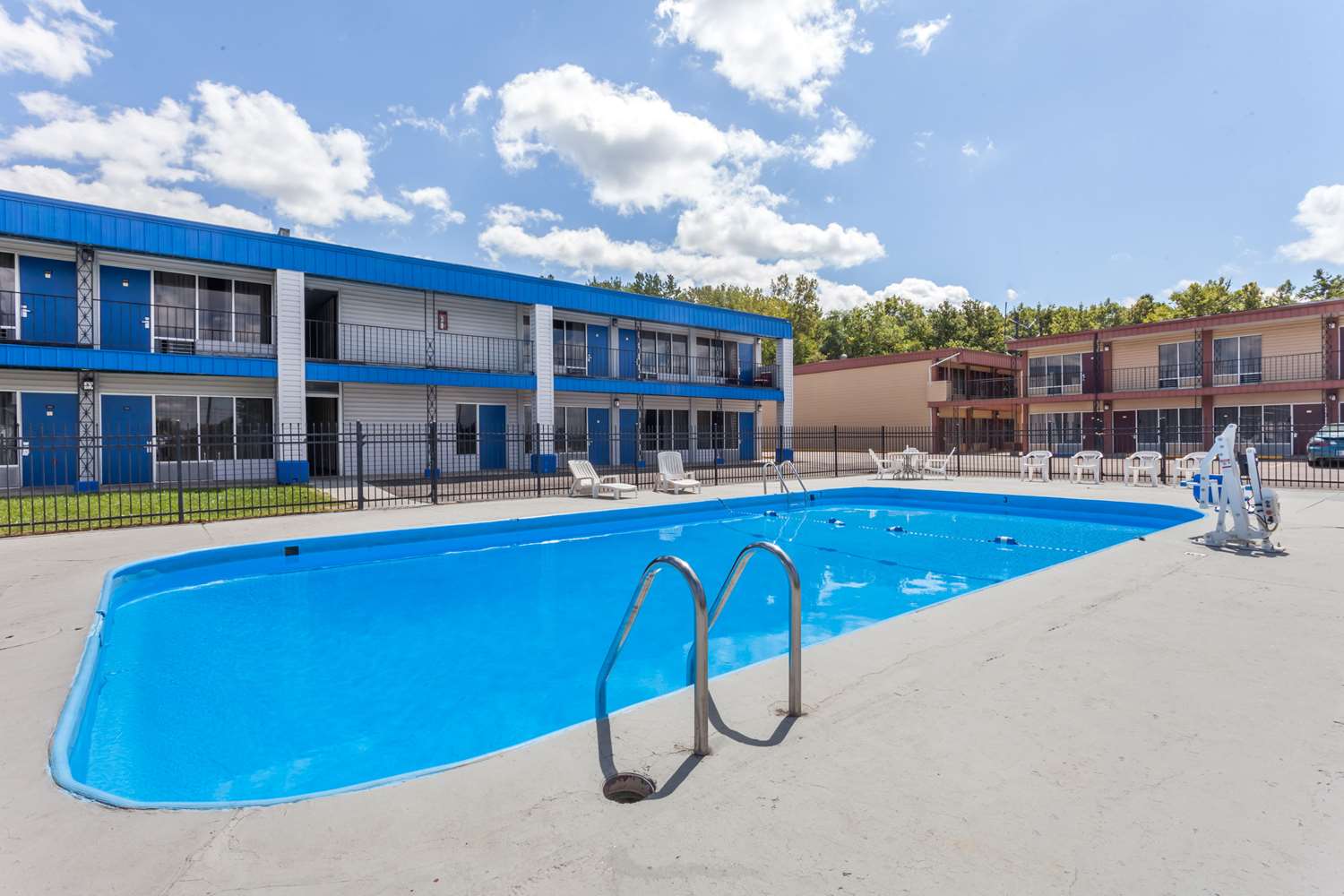Days Inn By Wyndham Seymour 6/7