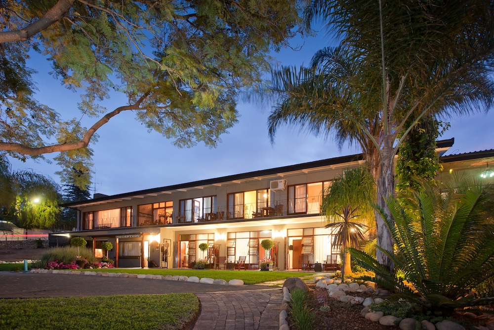 Miles B B Guesthouse 2/41