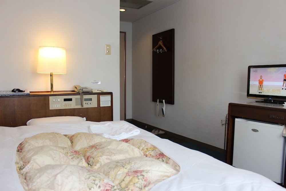 Hotel Higashihiroshima Hills Saijyo 10/60