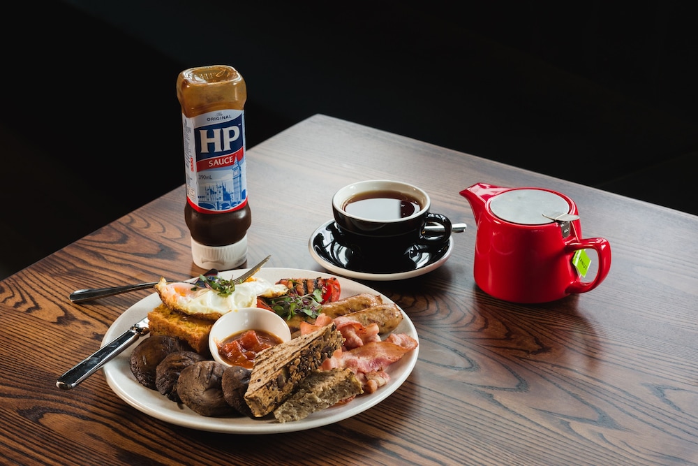 Carnmore Hotel Christchurch 41/50