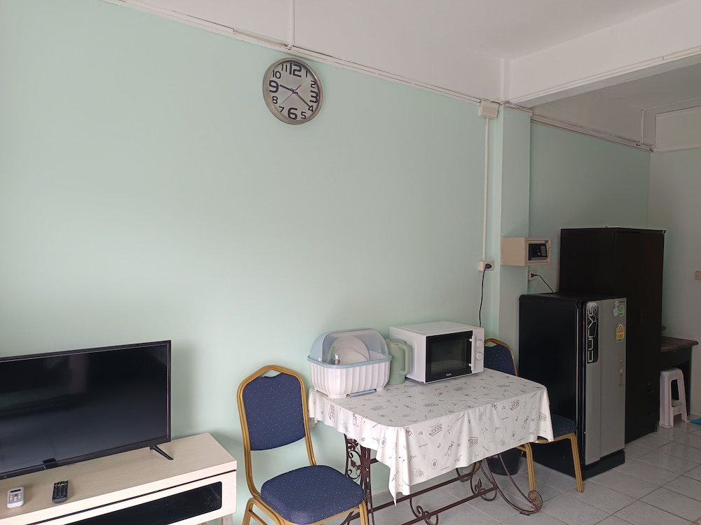 Artem's Guesthouse 29/39