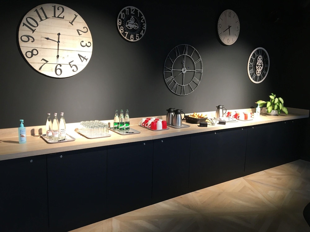ibis Styles Valenciennes Petite Foret 2/45