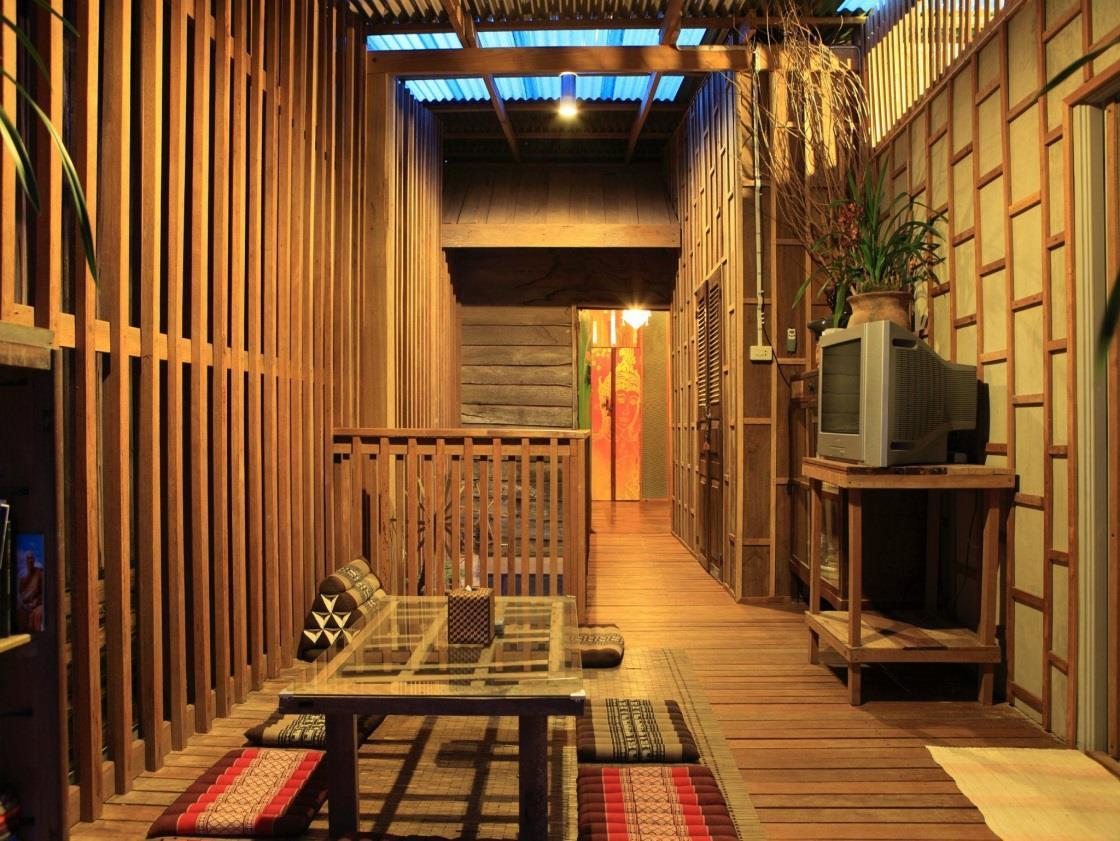 Husband & Wife Guesthouse 57/66