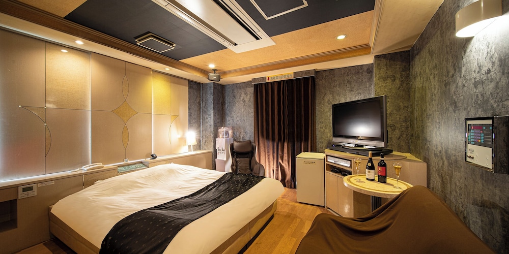 Hotel Saint Martin – Adults Only 19/24