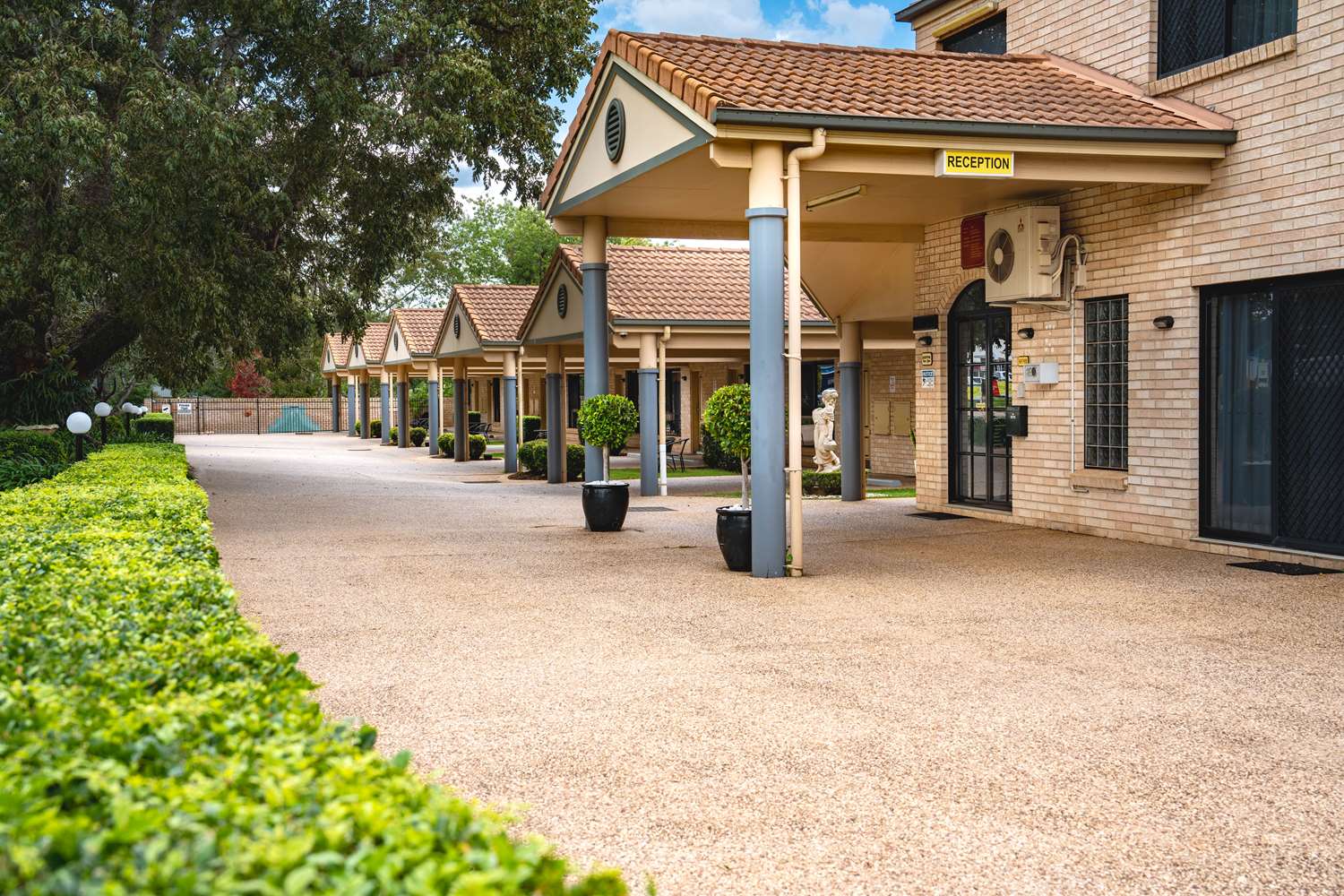 Best Western Tuscany On Tor Motor Inn 28/29