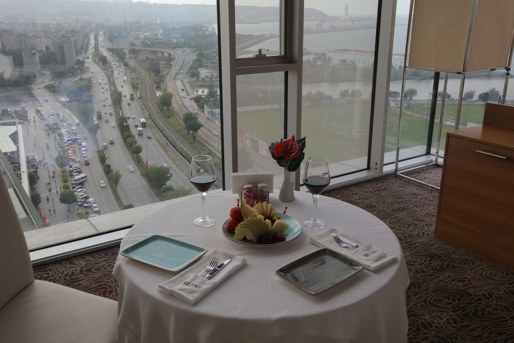 Anemon Grand Samsun Hotel 44/48
