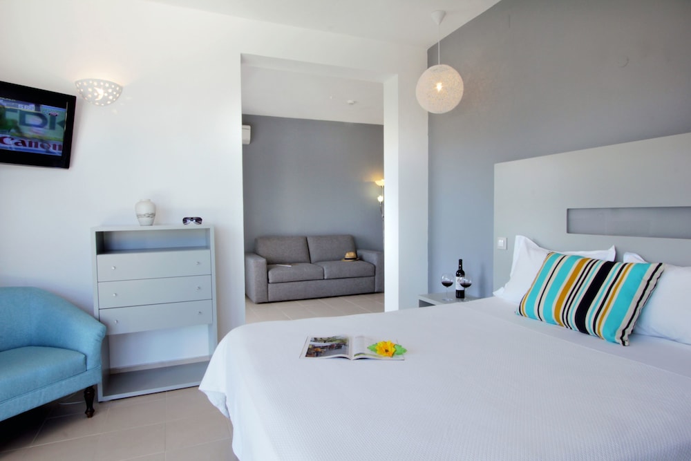 Carvi Beach Hotel 34/78
