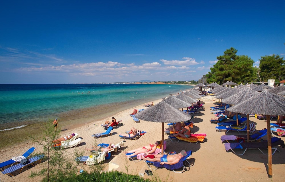 Portes Beach Hotel 53/64