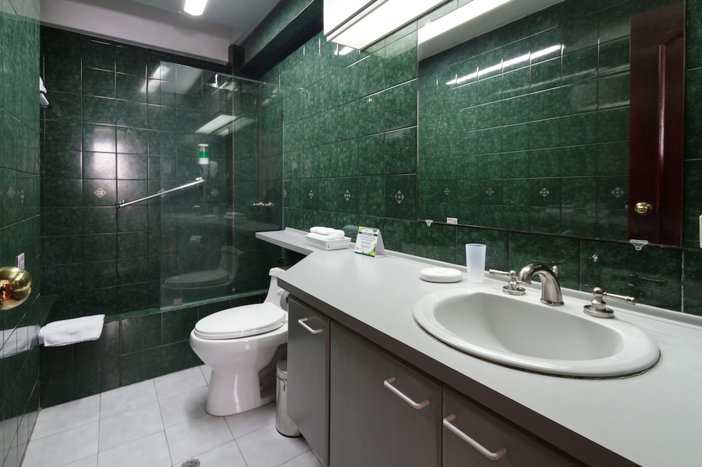 Suites Metropoli 66/66