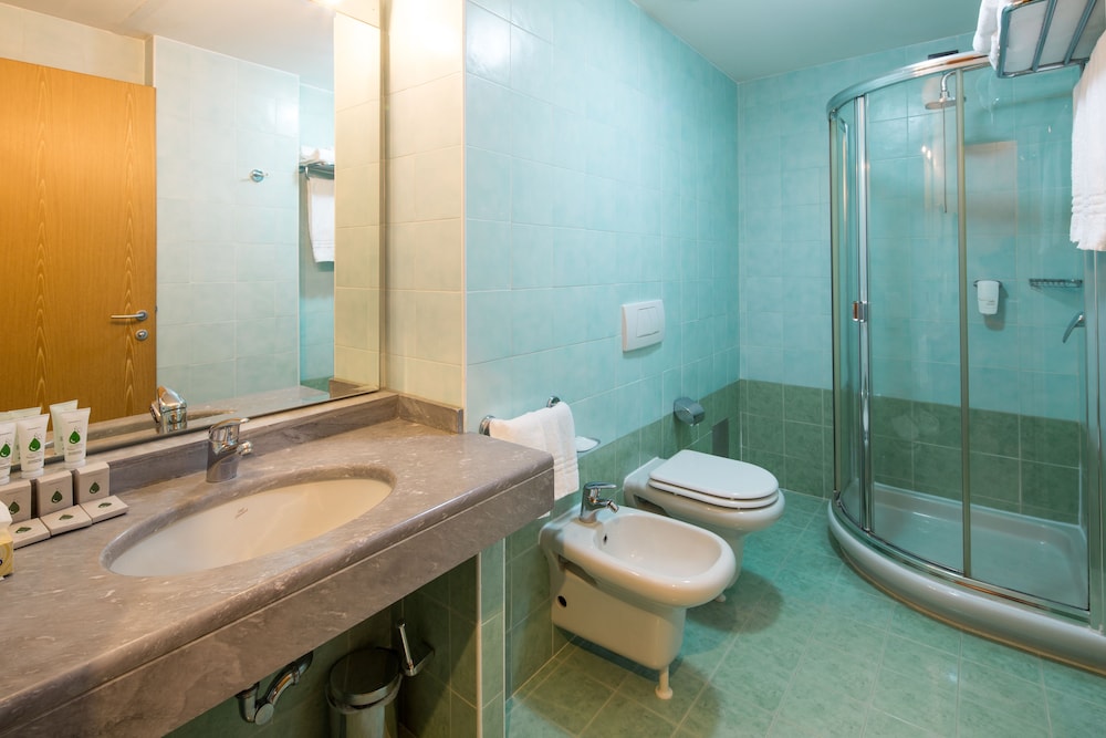 Best Western Cavalieri Della Corona Hotel 24/55