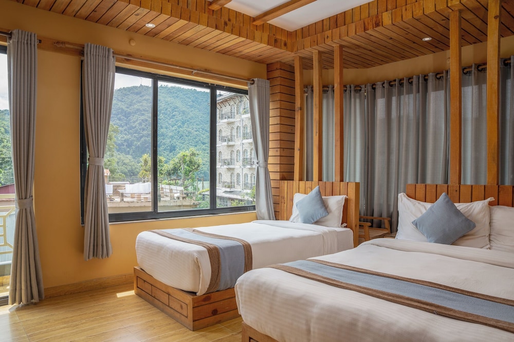 Trekkers Inn 12/50