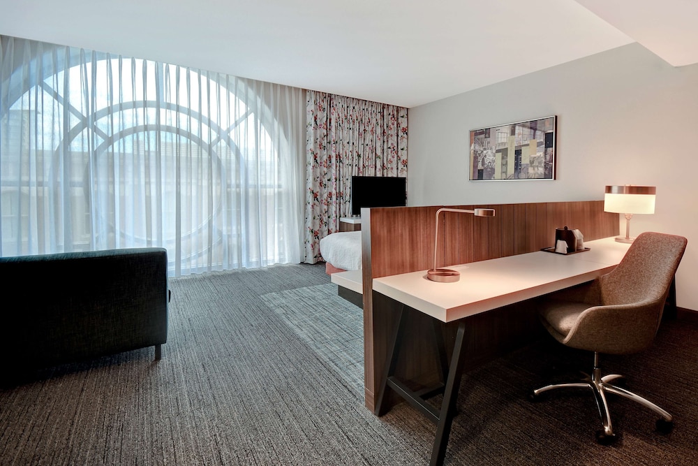 Hilton Garden Inn Kalamazoo Downtown 52/58