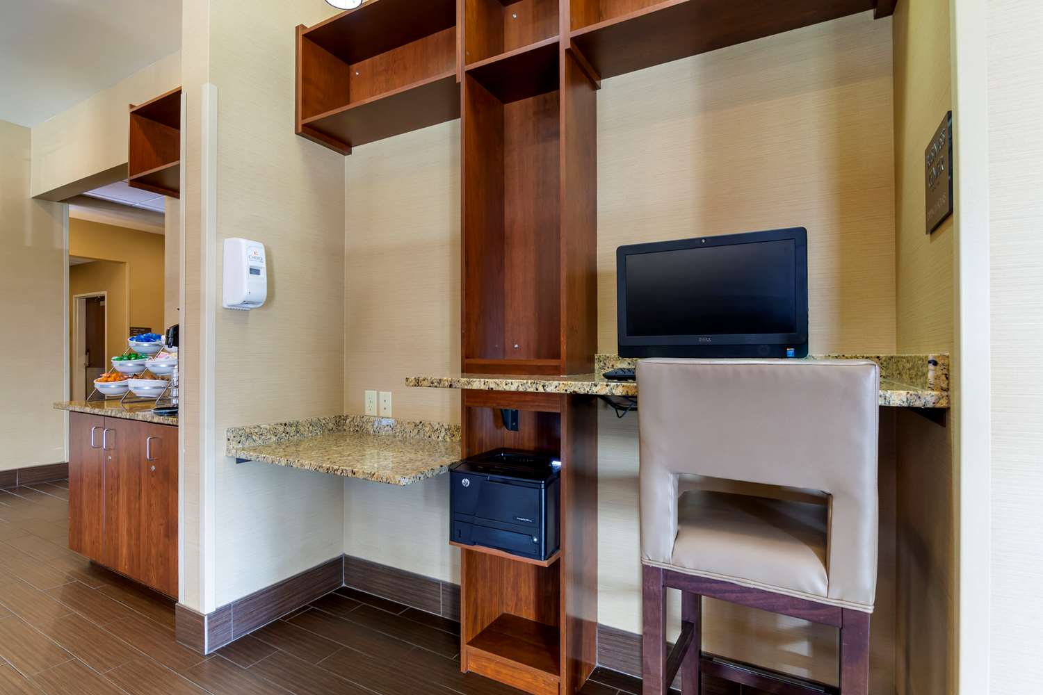Comfort Inn & Suites Mandan - Bismarck 11/14