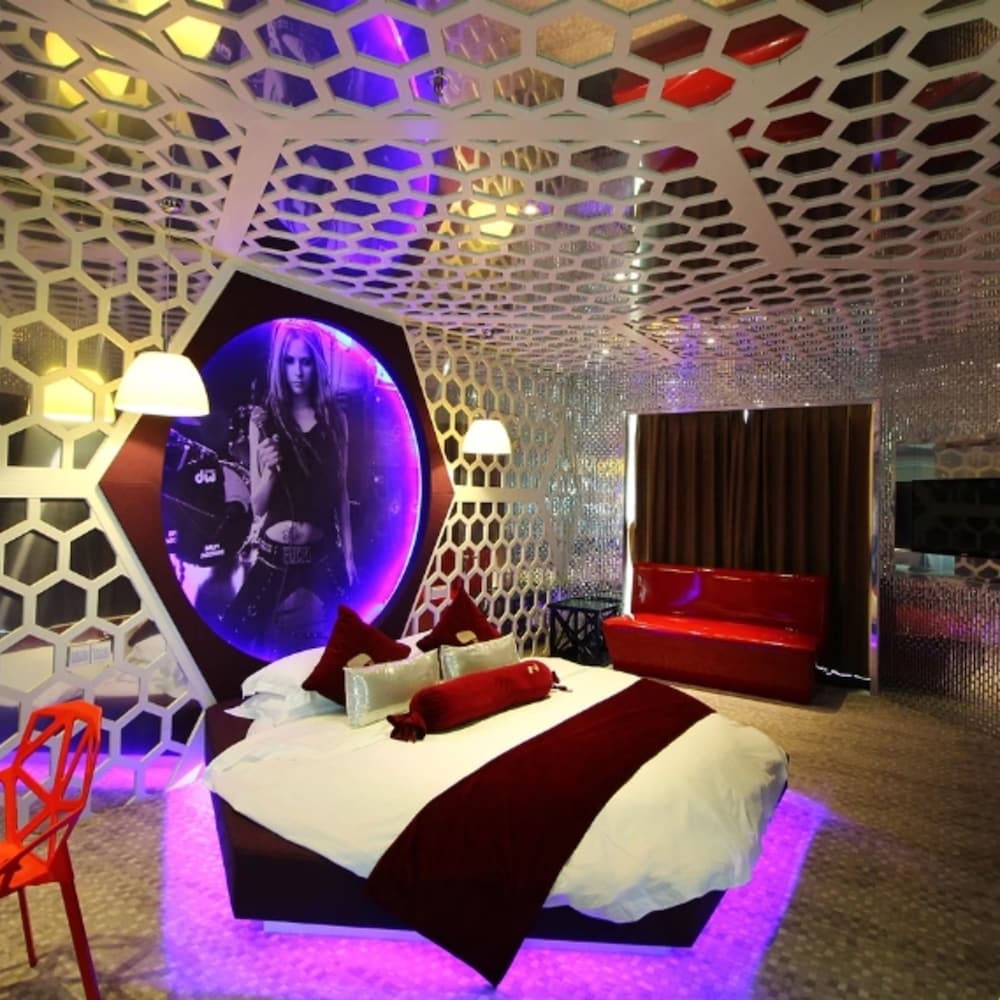 Grand Nest Hotel 28/30