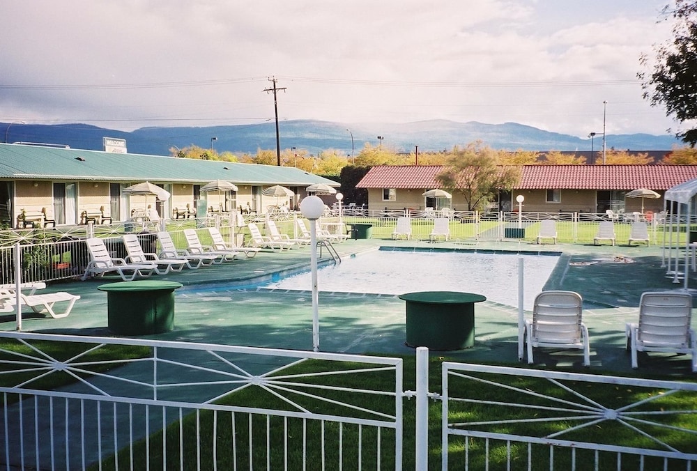 Okanagan Seasons Resort 40/57