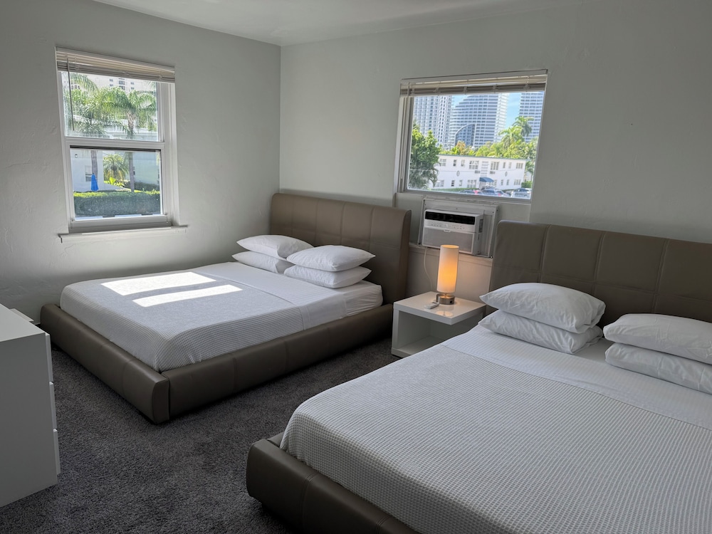 Rolo Beach Hotel 12/50