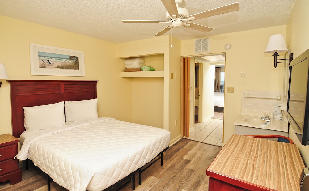 Holiday Sands South 7/30