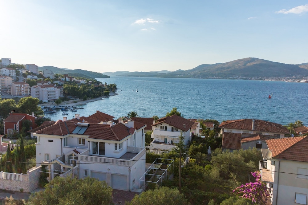VILLA KATARINA 14/74