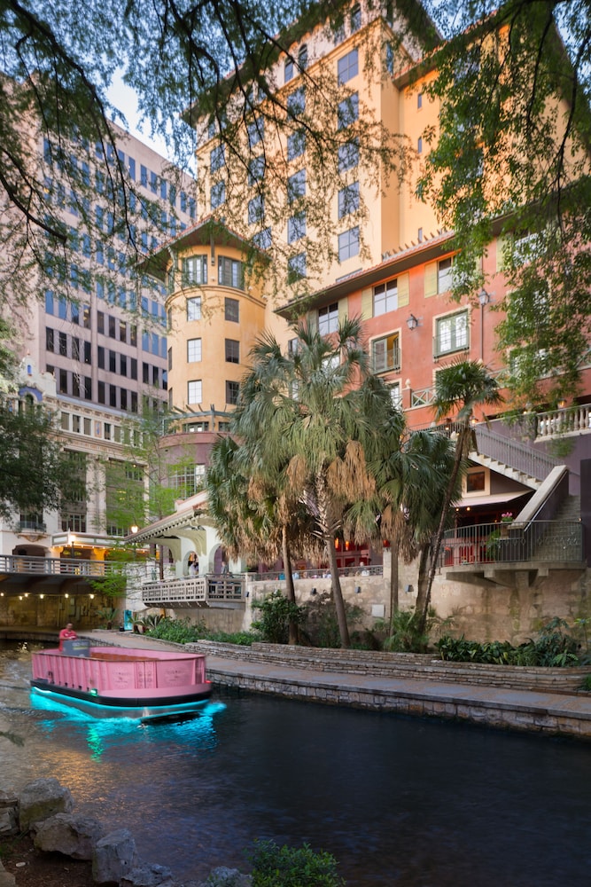Hotel Valencia Riverwalk 3/63