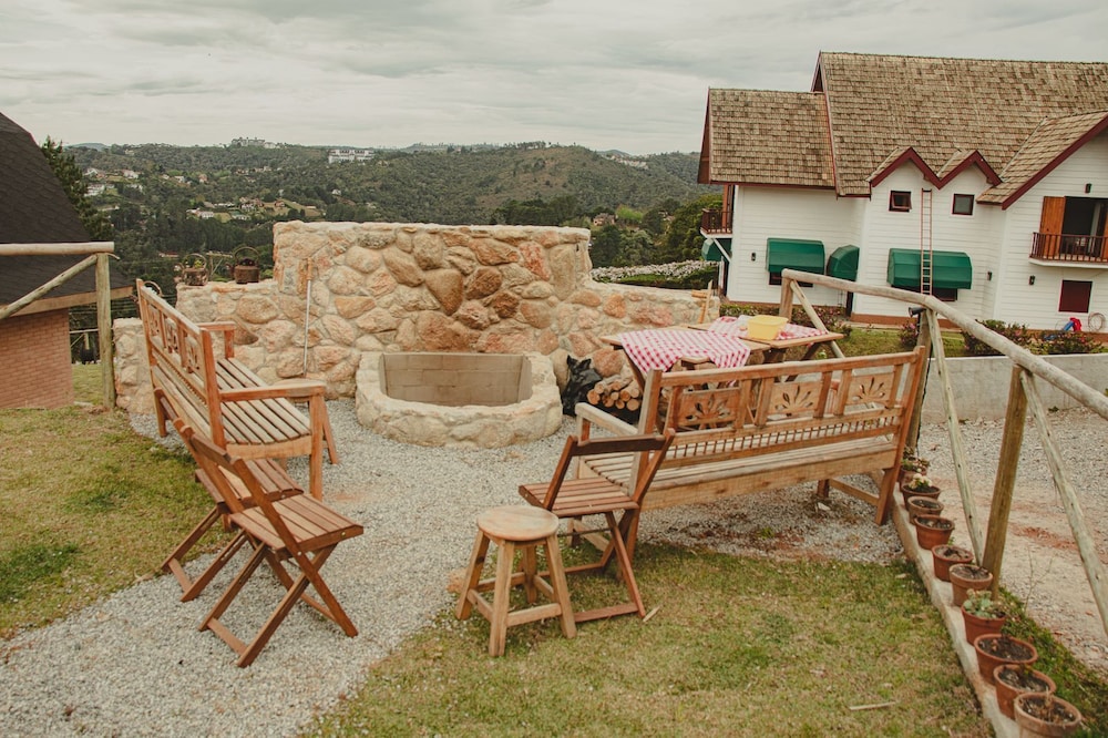 Pousada Grom's Village 35/41