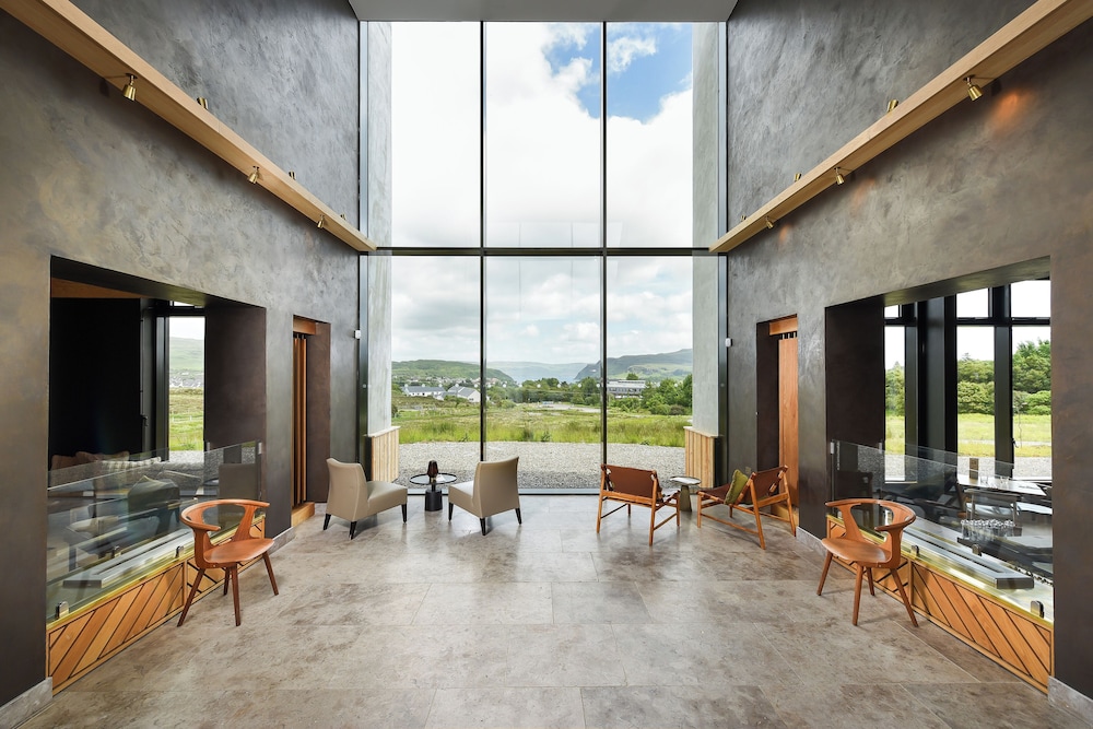 Bracken Hide Hotel 29/47
