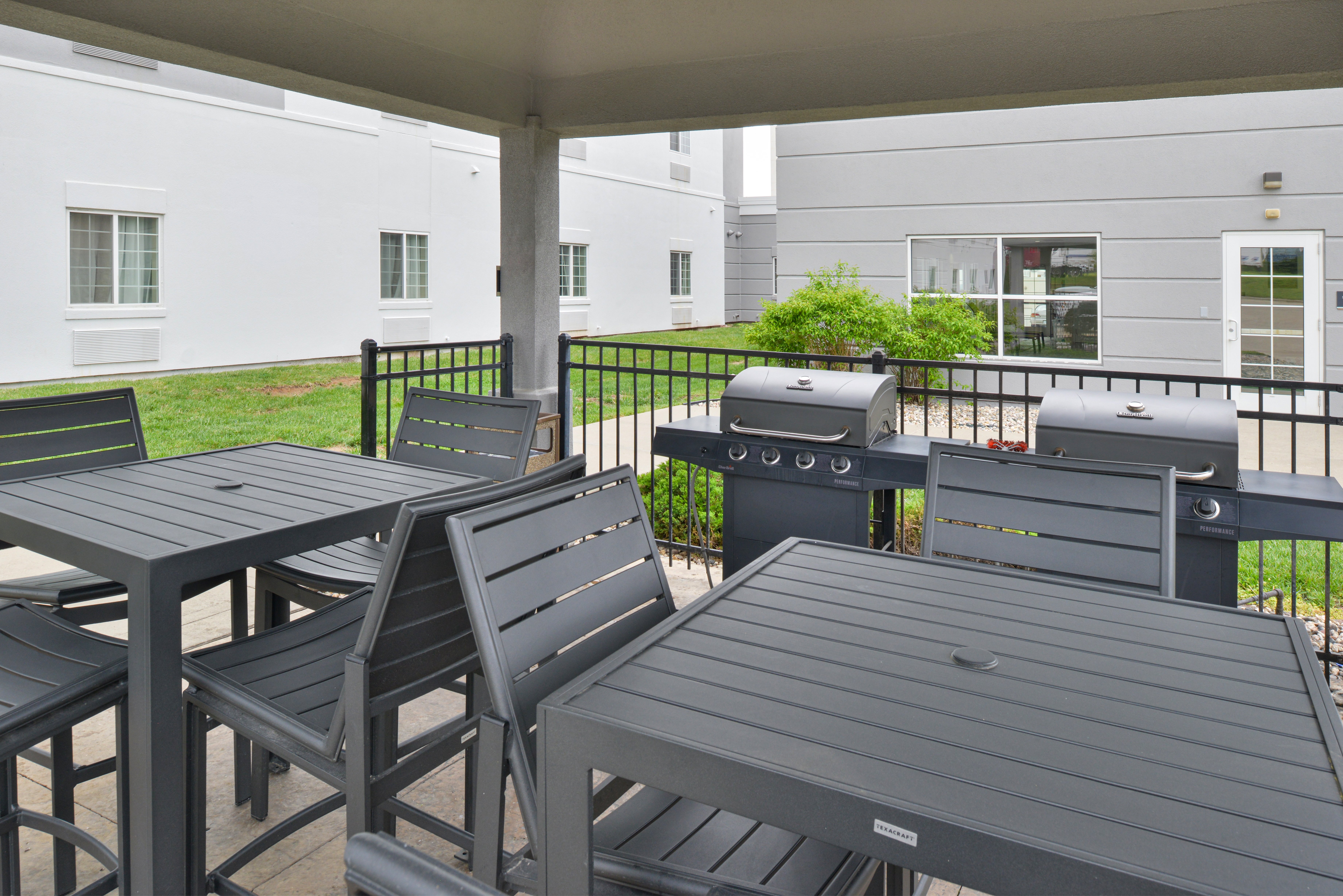 Candlewood Suites Kansas City Northeast 54/73