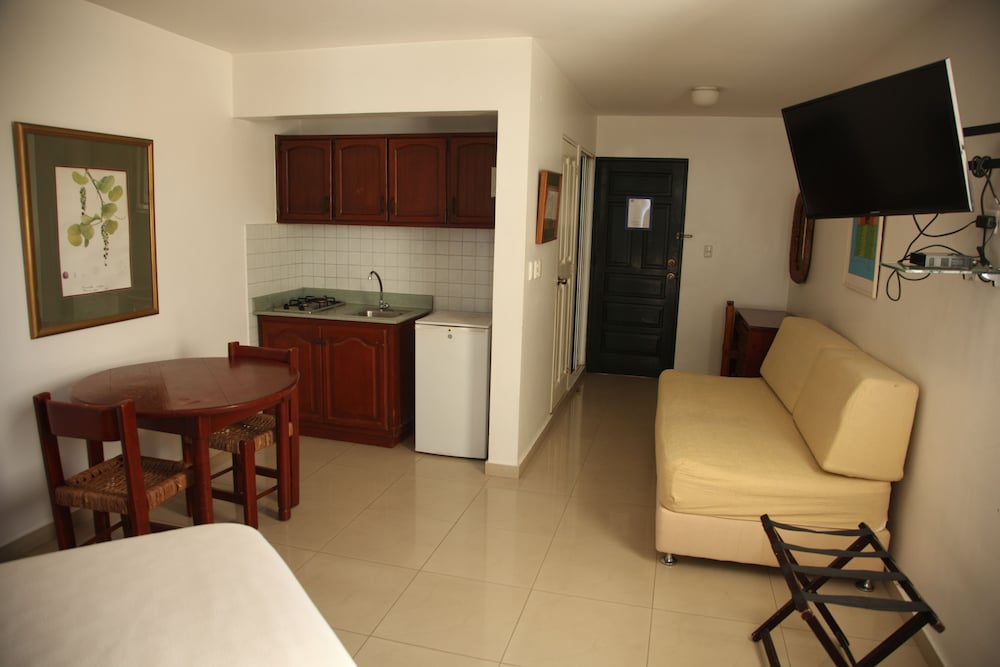 HOTEL PLAZA DEL SOL 44/60