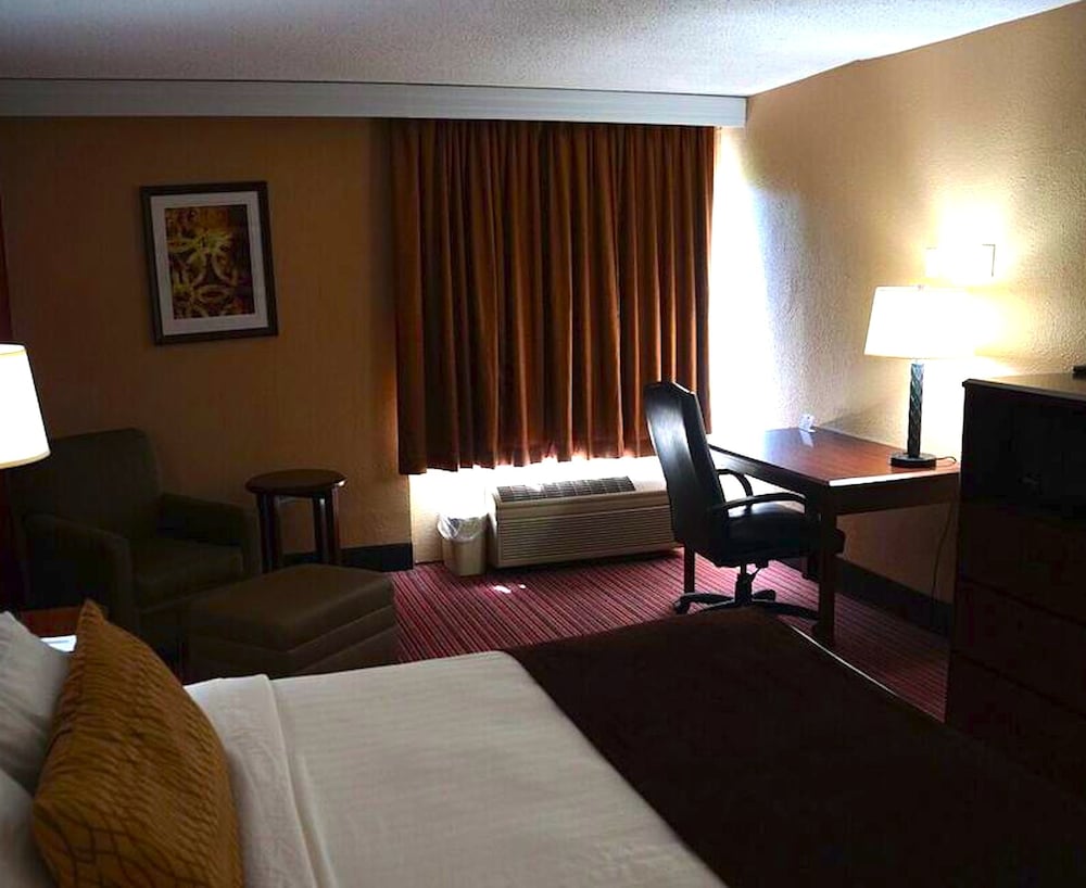 Baymont by Wyndham Richmond KY 16/30