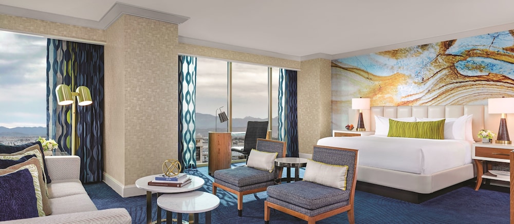 Mandalay Bay Resort and Casino 35/48