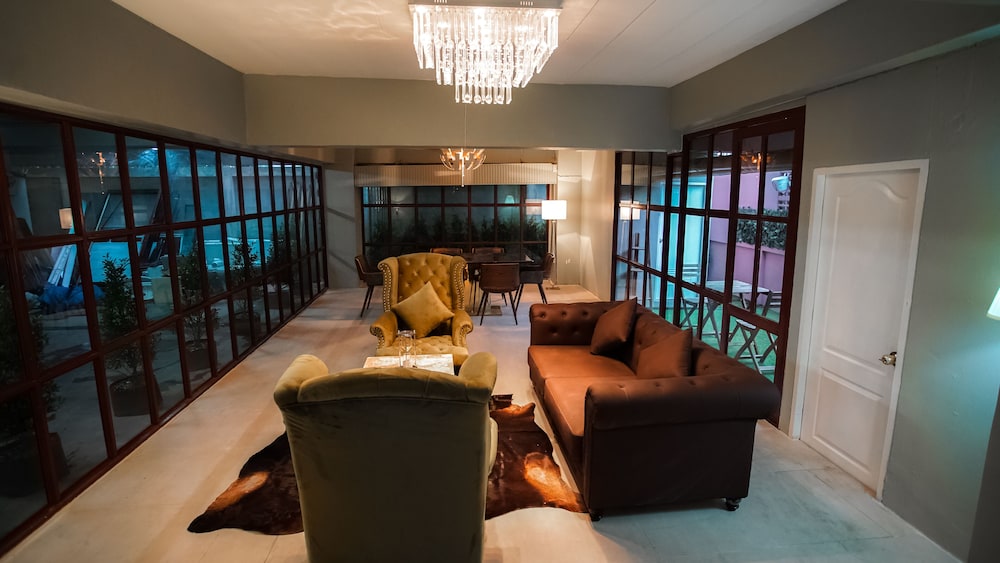 RoomQuest Ratchada AI Serviced Residence 19/35