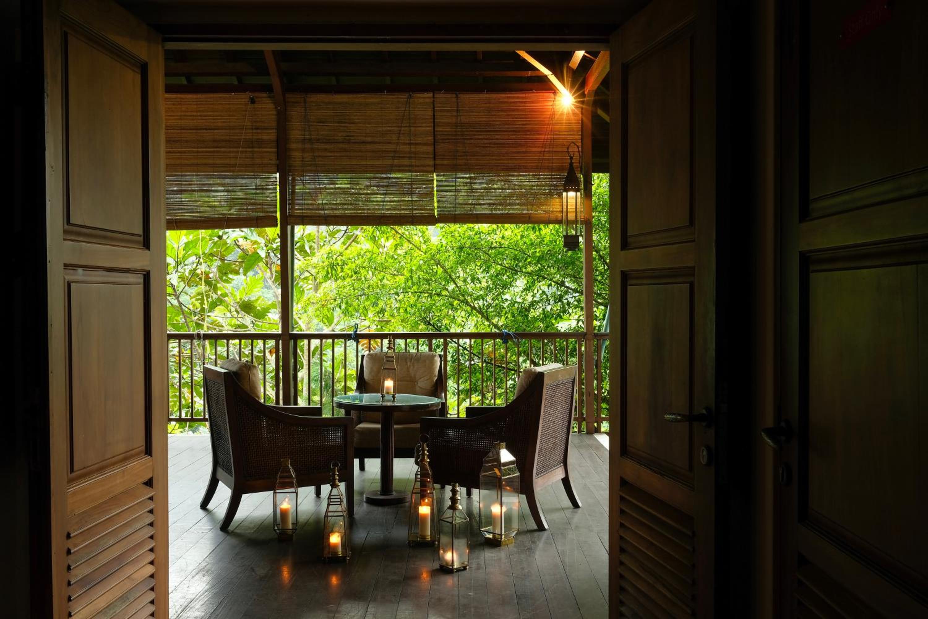 The Grand Hill Bistro Cafe Resort Hotel 41/57