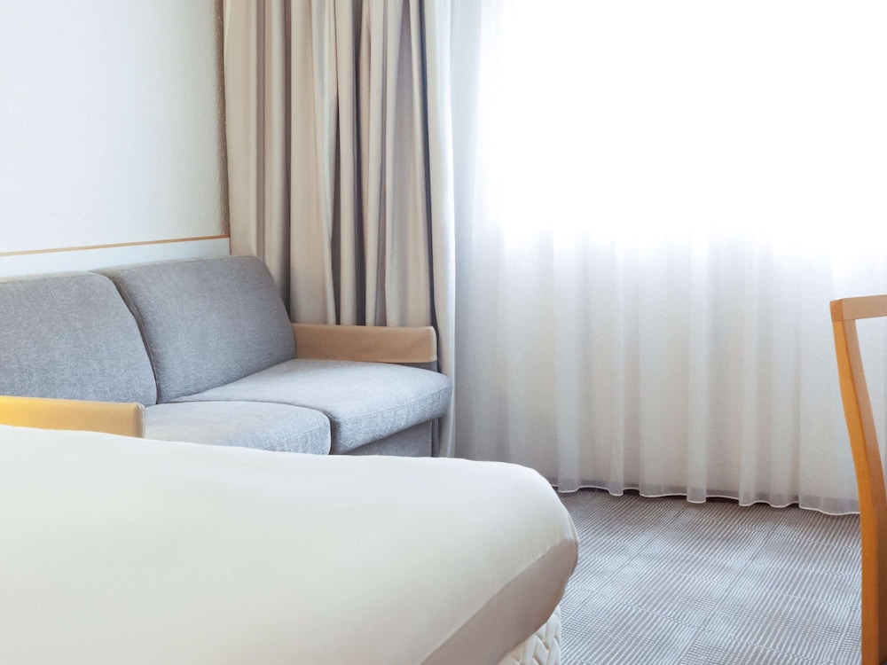 NOVOTEL ROUEN SUD 30/72