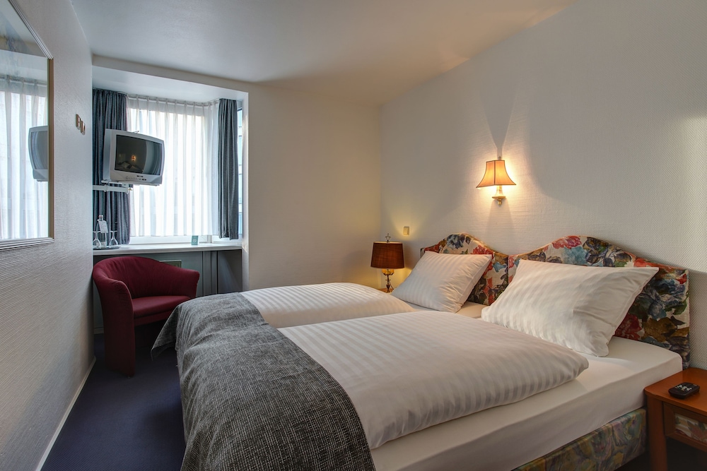Centro Hotel Arde Koln 19/50