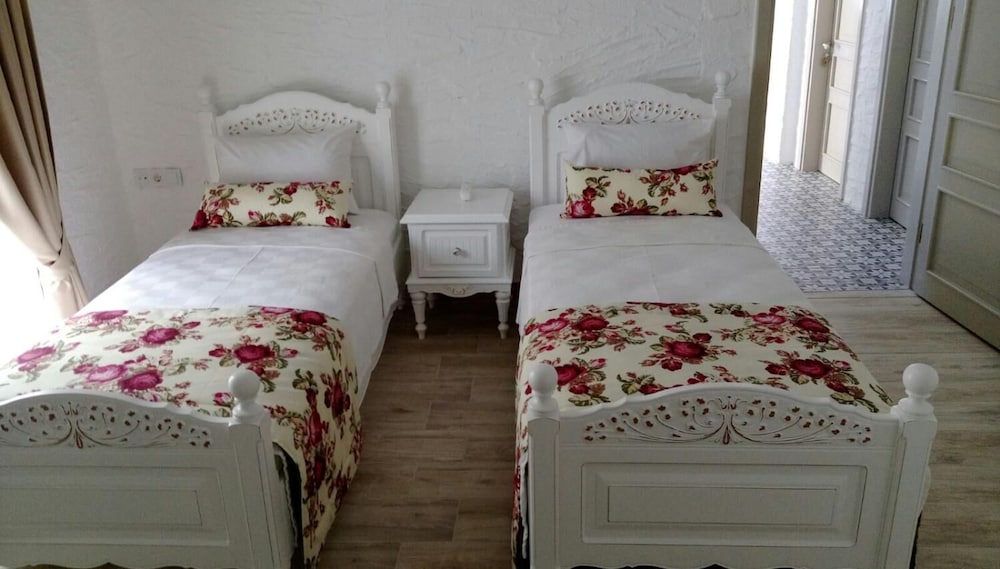 Alya Mou Butik Otel 12/27