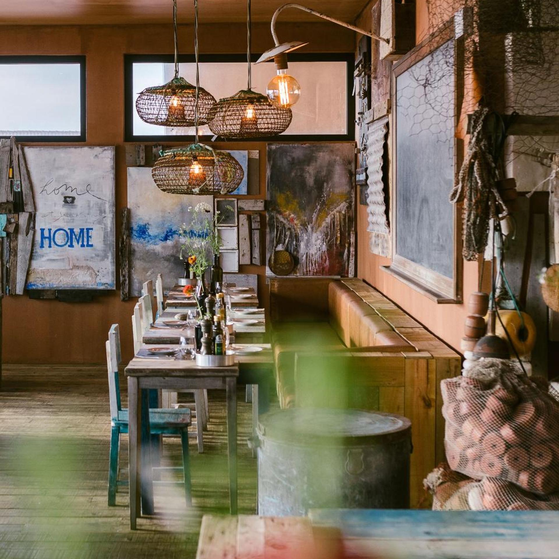 Noah Surf House 17/50