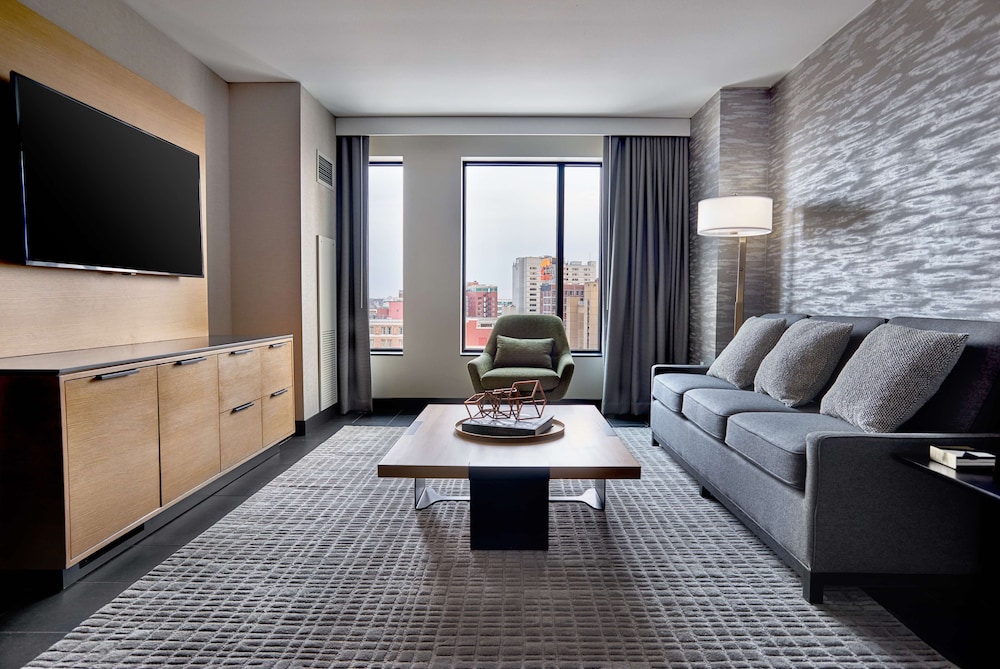 Hilton Des Moines Downtown 42/70