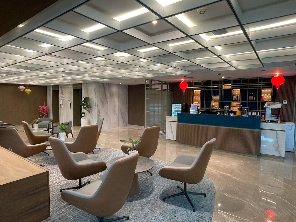 Grand Anara Airport Hotel 28/50