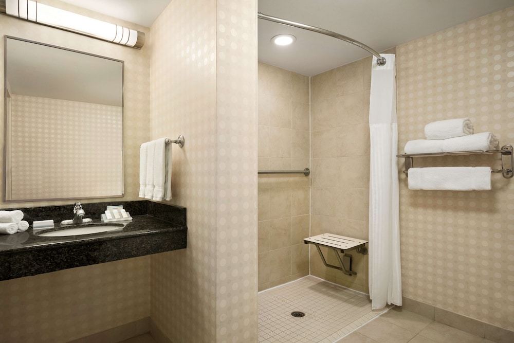Hilton Garden Inn Vaughan Toronto 8/33