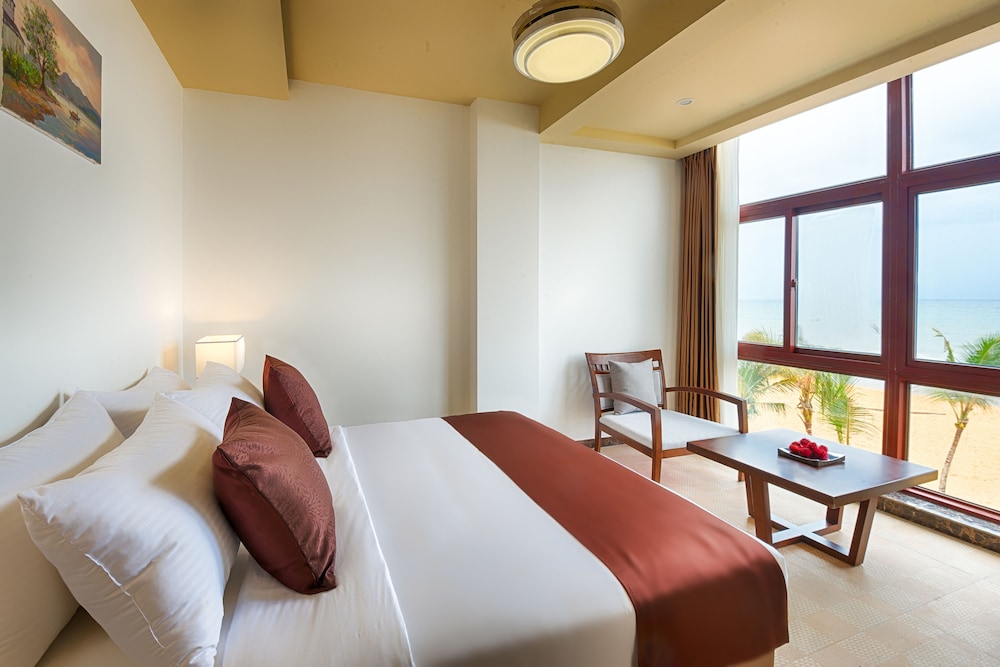 Jie Jie Beach Hotel 3/45