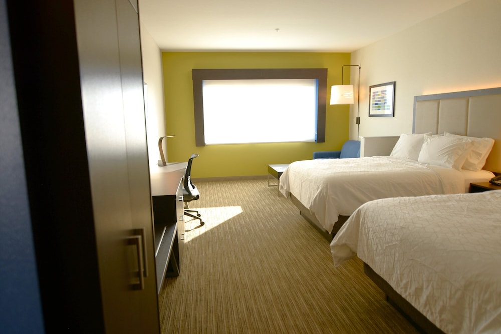 Holiday Inn Express and Suites Onalaska - La Crosse Area 14/71