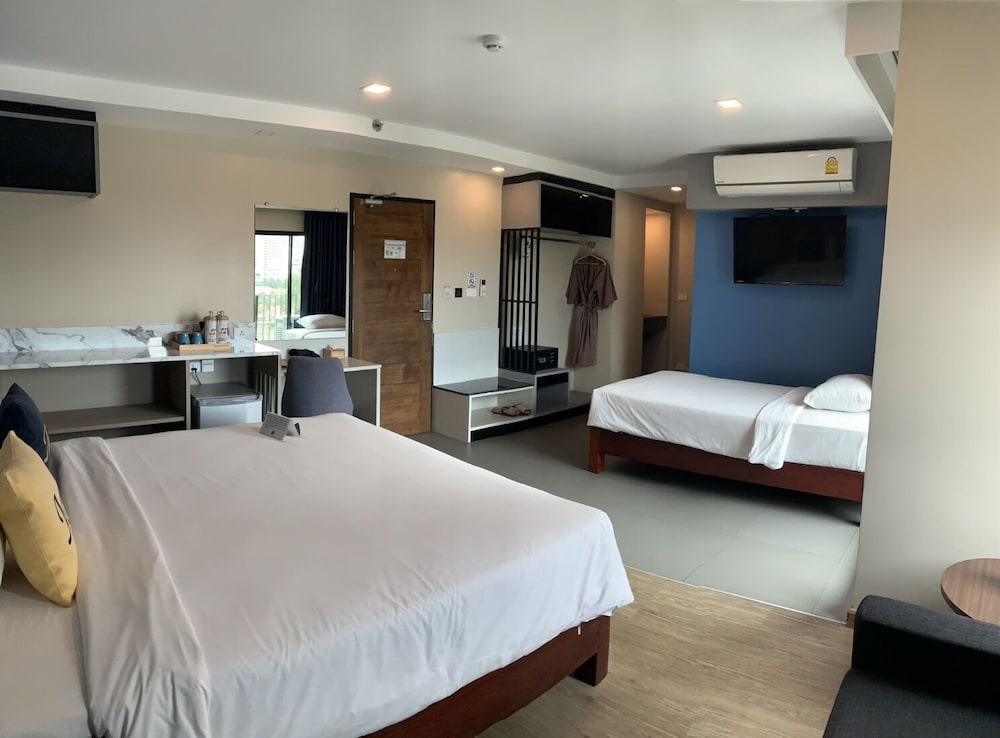 Lawinta Hotel 12/65